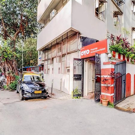 Super Oyo Hotel Dreamland Mumbai Exterior photo